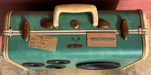 Green Rest Sonic Suitcase