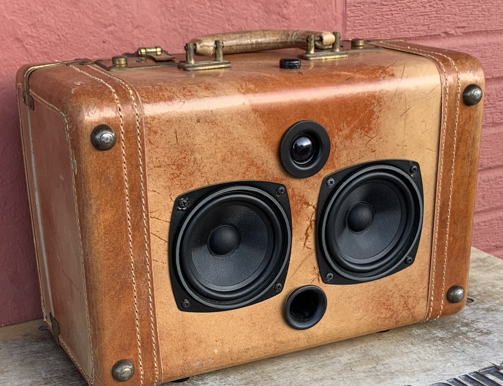 Brown Waiting Sonic Suitcase