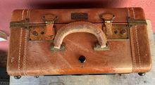 Load image into Gallery viewer, Brown Waiting Sonic Suitcase