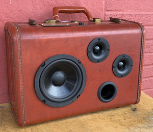 Red Dust Sonic Suitcase
